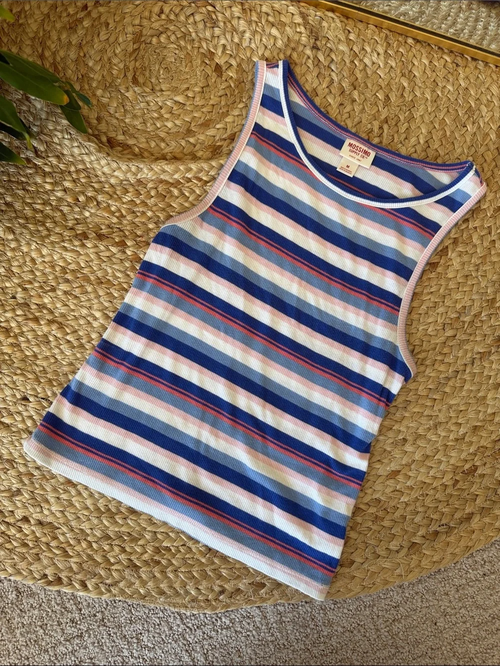 Mossimo Ribbed Tank - Picture 1 of 4